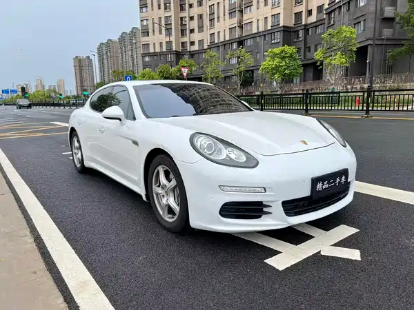 Porsche Panamera 2014