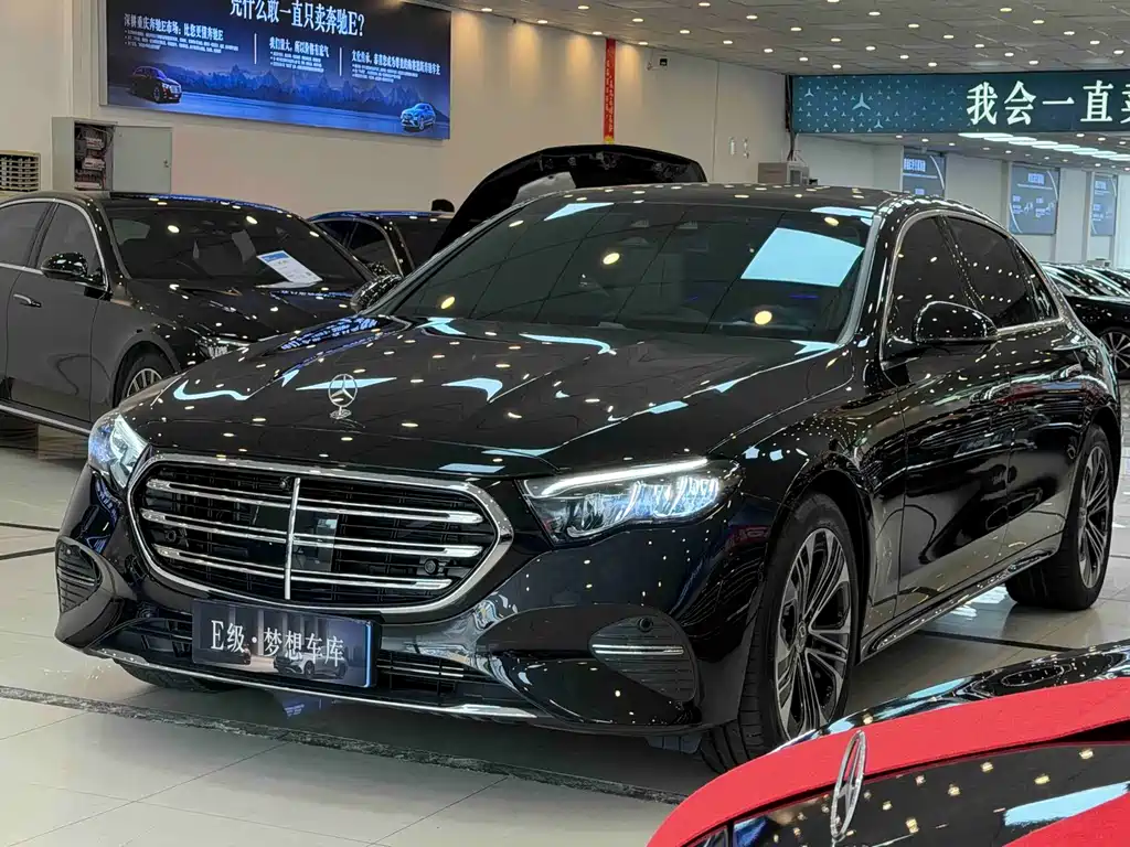 Mercedes-Benz E-Class 2025