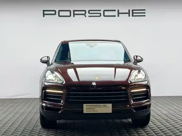 Porsche Cayenne 2021