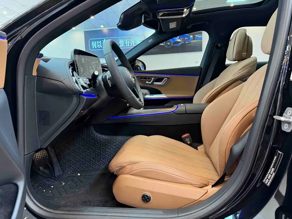 Mercedes-Benz E-Class 2025 — фото 20