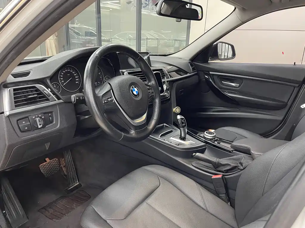 BMW 3 Series 2016