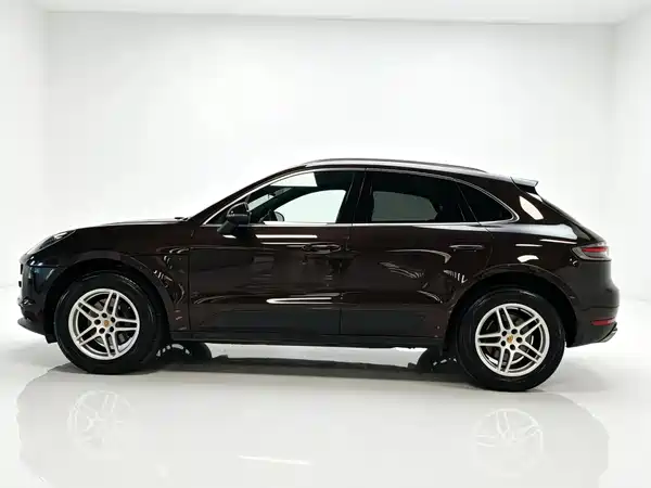Porsche Macan 2021