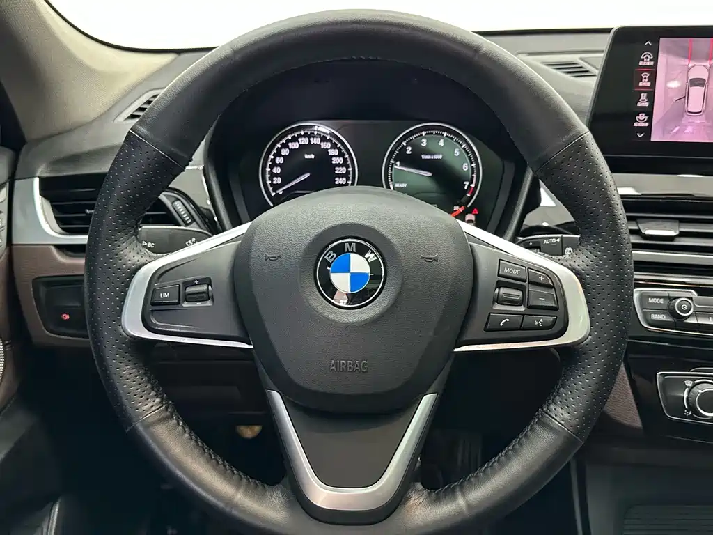 BMW X1 2022 — фото 11