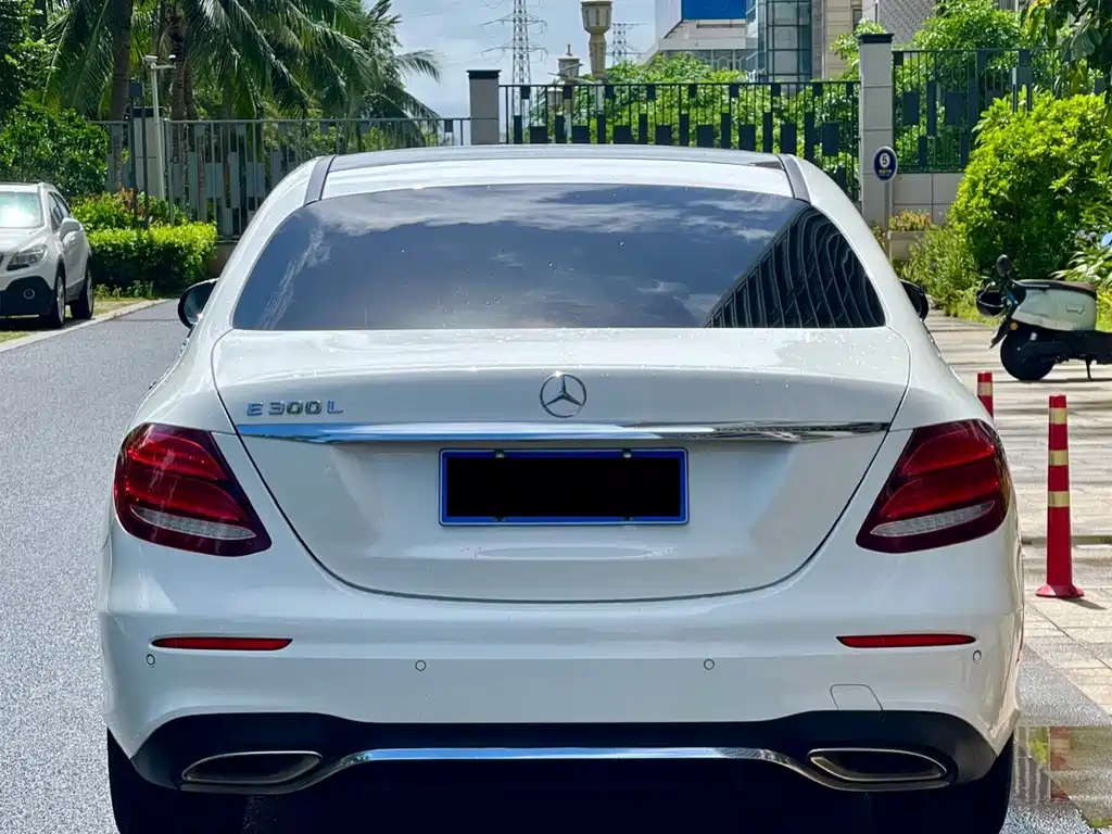 Mercedes-Benz E-Class 2018 — фото 8