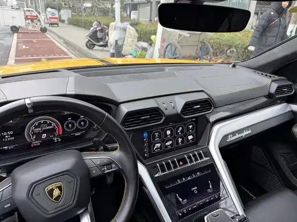 Lamborghini Urus 2019