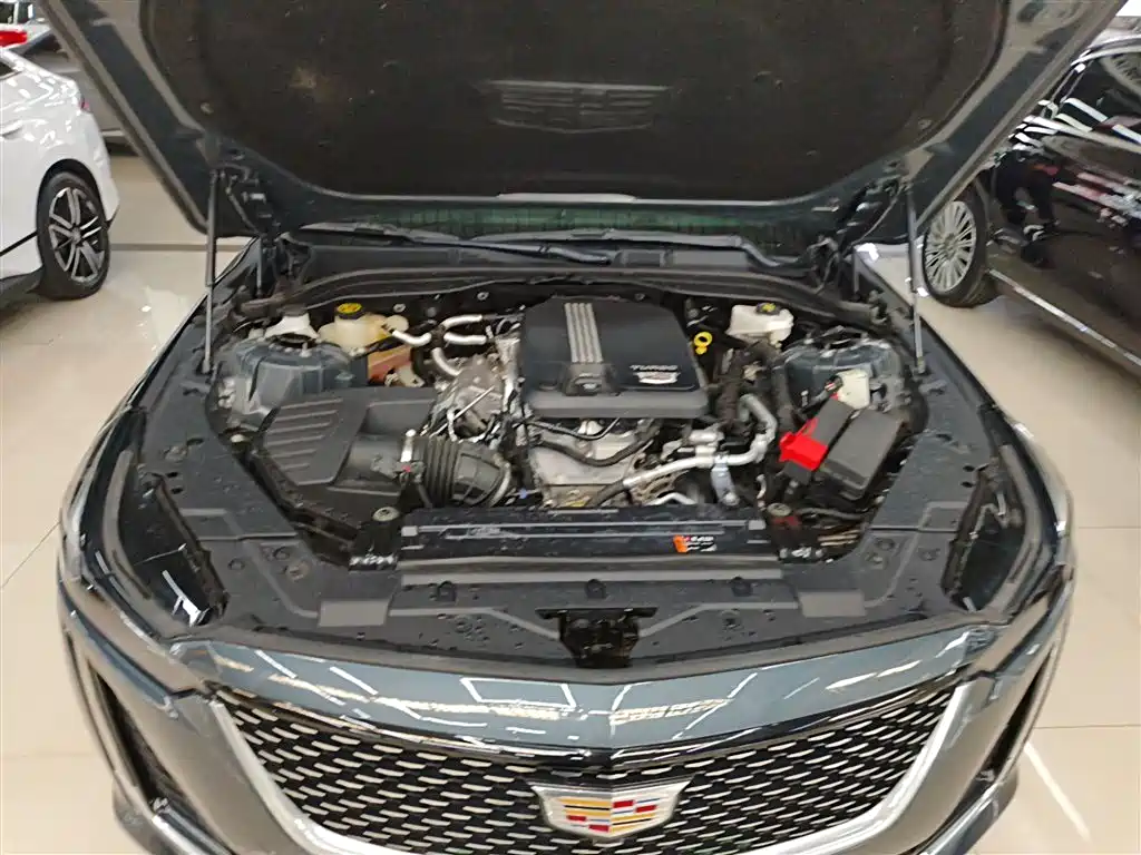 Cadillac CT5 2022 — фото 10