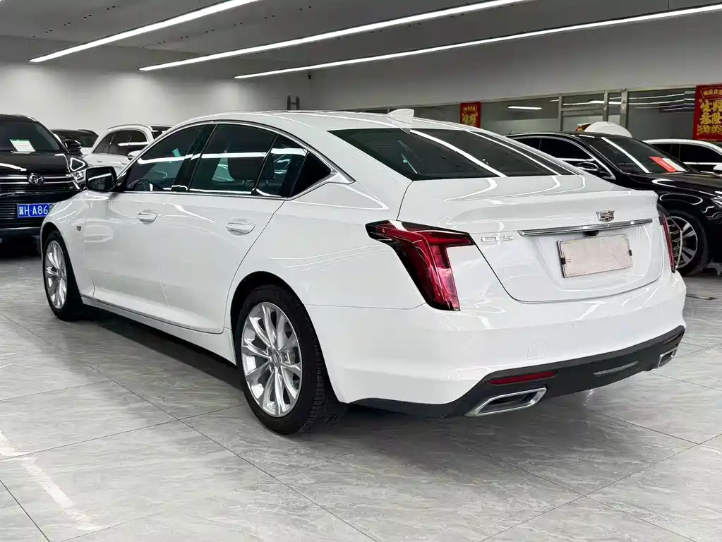Cadillac CT5 2023 — фото 4