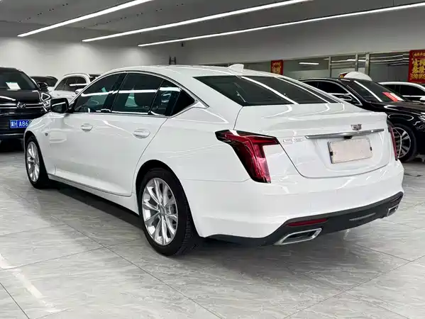 Cadillac CT5 2023