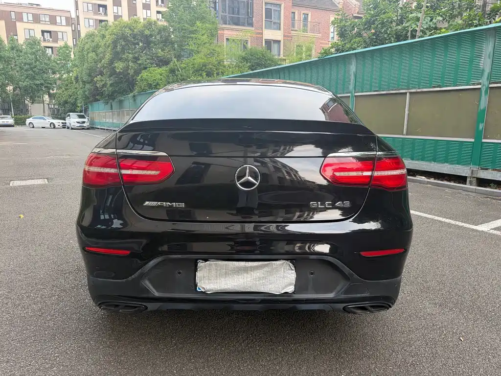 Mercedes-Benz GLC Coupe AMG 2018 — фото 12