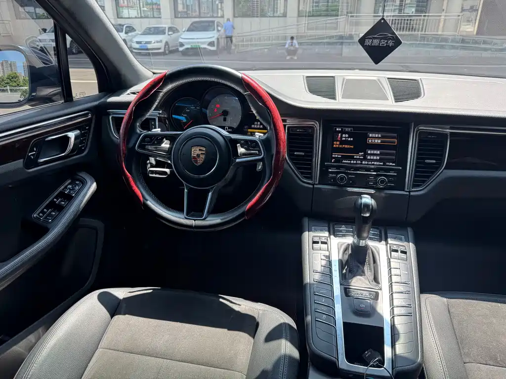 Porsche Macan 2015 — фото 4