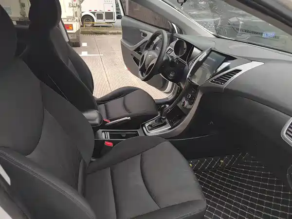Hyundai Elantra Langdong 2016