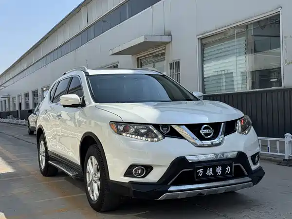 Nissan X-Trail 2015