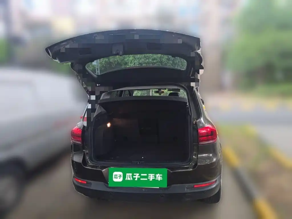 Volkswagen Tiguan 2015 — фото 10