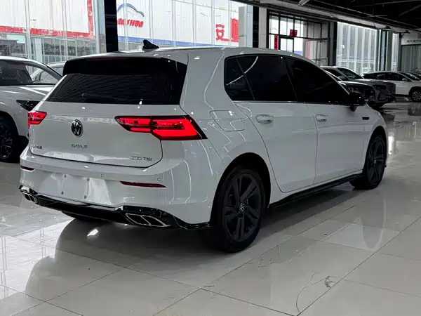 Volkswagen Golf 2022