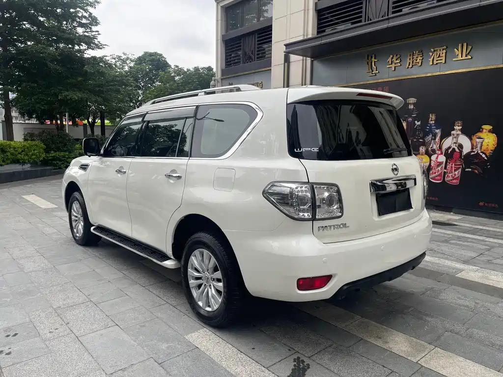 Nissan Patrol 2018 — фото 16