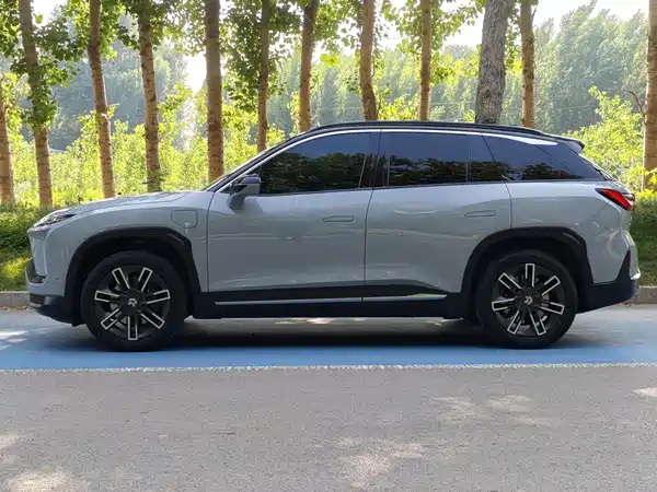 NIO ES6 2021