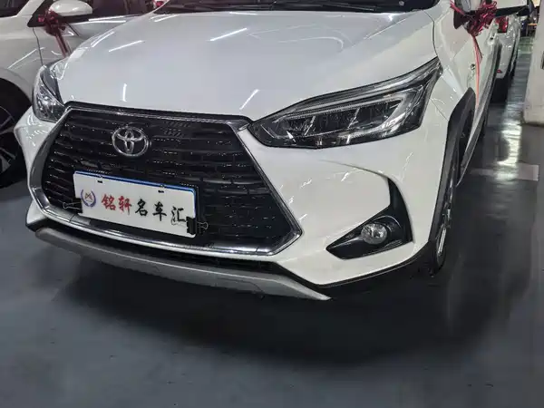 Toyota Yaris L 2022