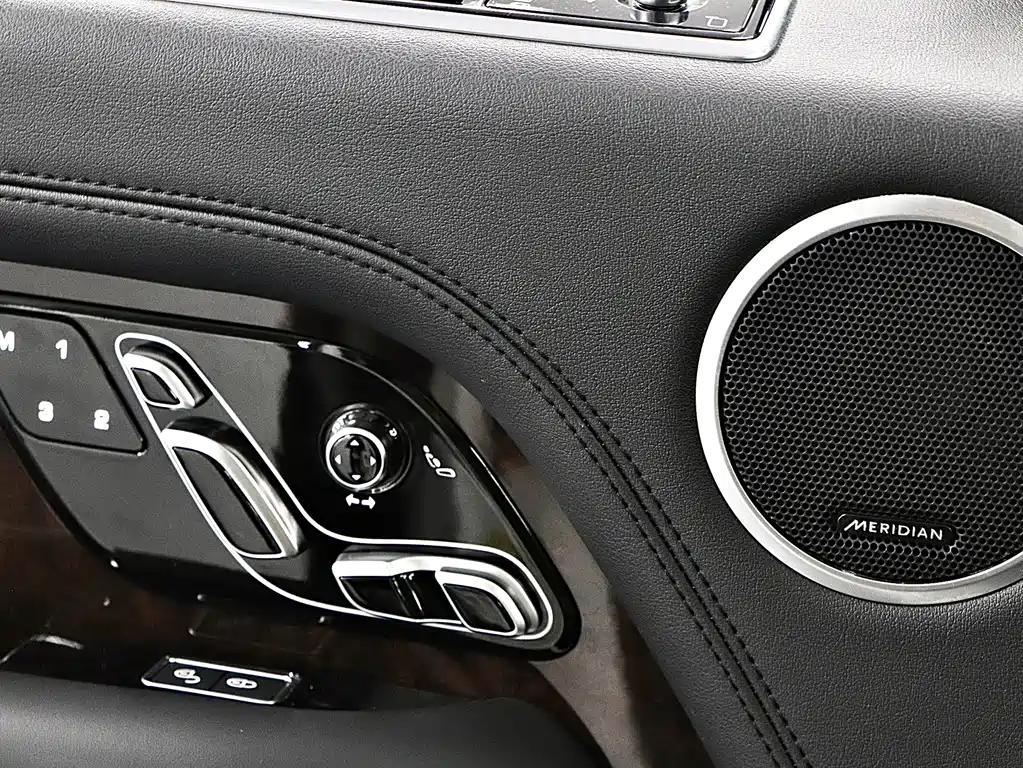 Land Rover Range Rover 2020 — фото 22