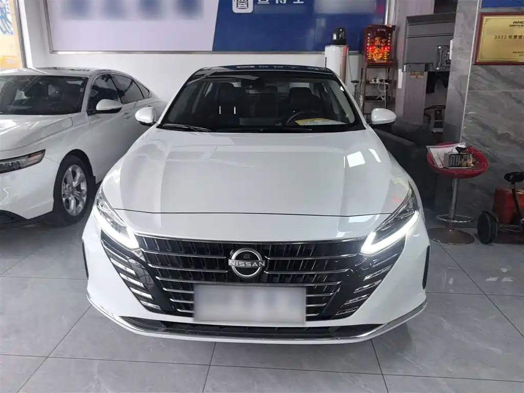 Nissan Teana 2023 — фото 19