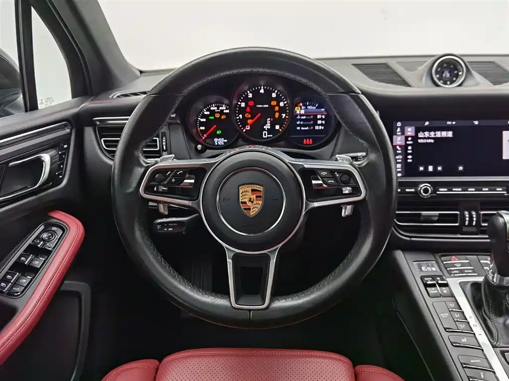 Porsche Macan 2021 — фото 11