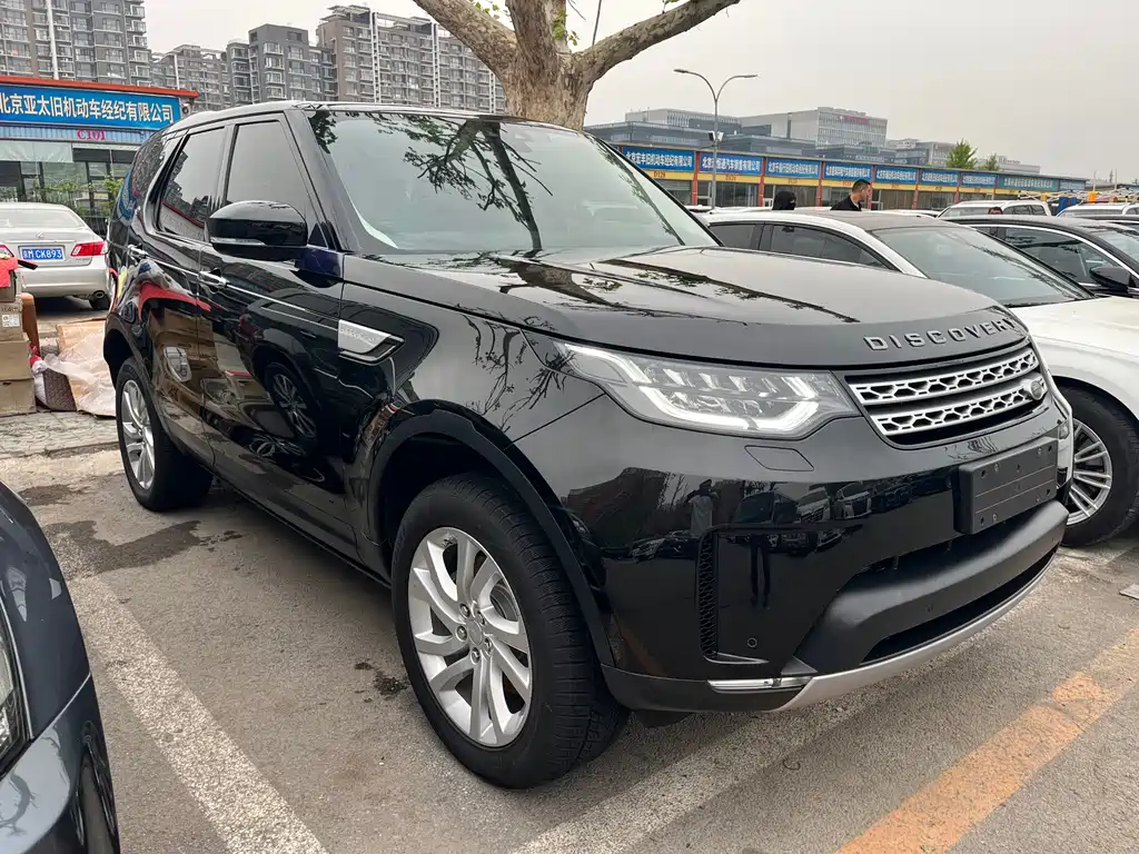 Land Rover Discovery 2018 — фото 3