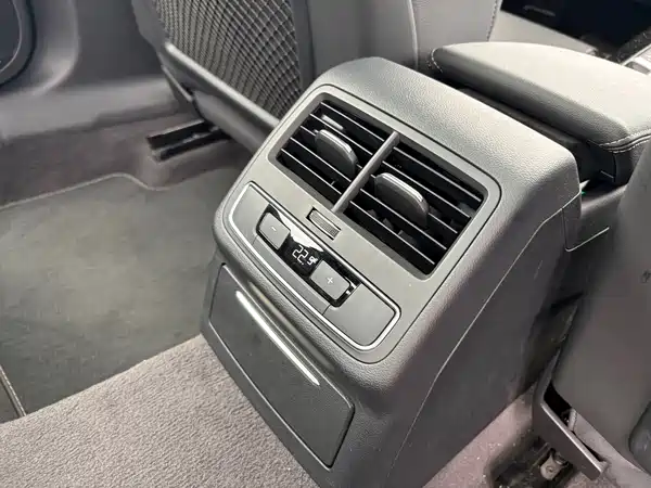Audi A4L 2024