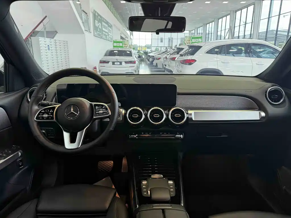 Mercedes-Benz GLB 2020 — фото 19