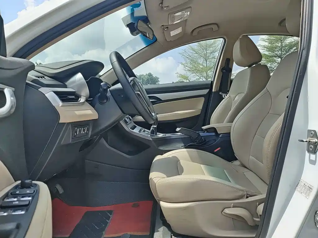 Geely Emgrand 2018