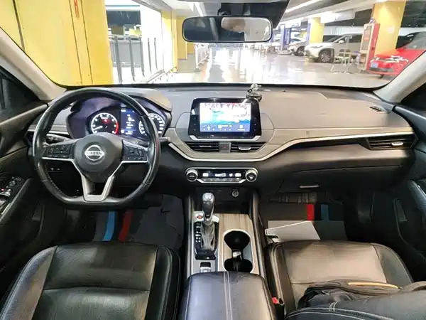 Nissan Teana 2021