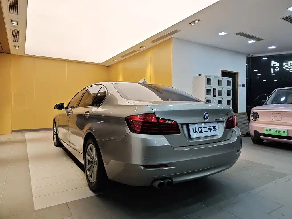 BMW 5 Series 2014 — фото 26