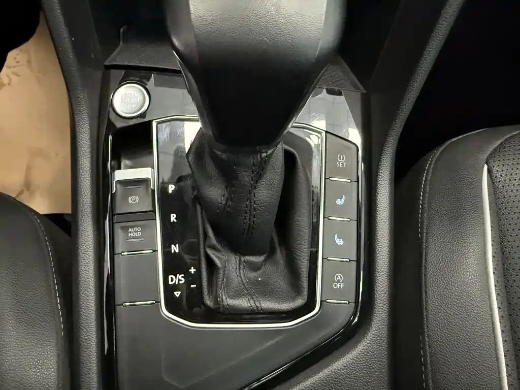 Volkswagen Tiguan L 2023 — фото 9