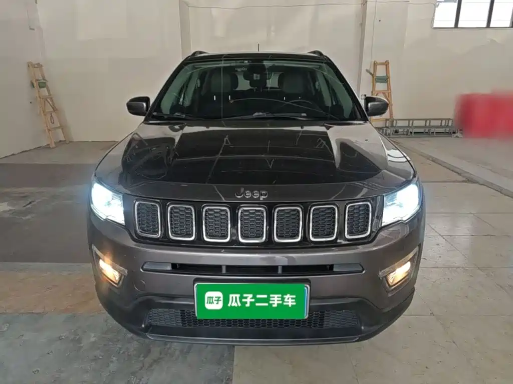 Jeep Compass 2018 — фото 3