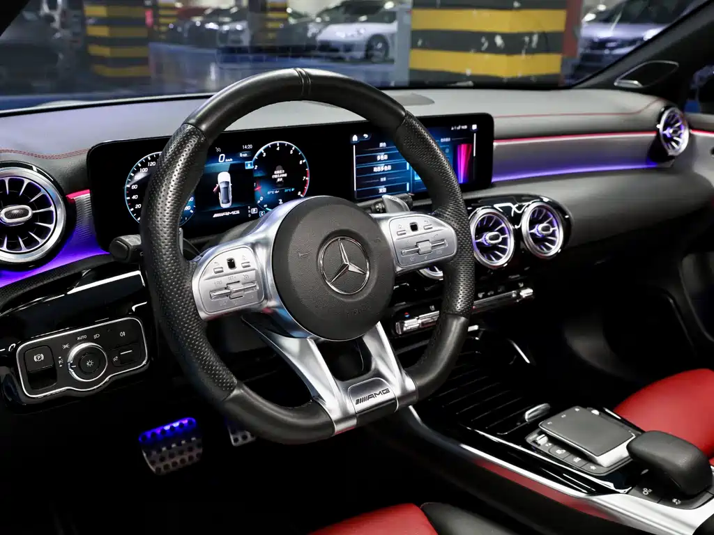 Mercedes-Benz A-Class AMG 2021 — фото 10