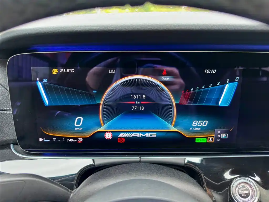 Mercedes-Benz AMG GT 2021 — фото 22