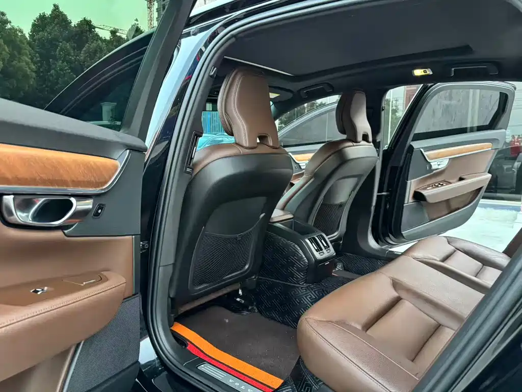 Volvo S90 2021 — фото 10