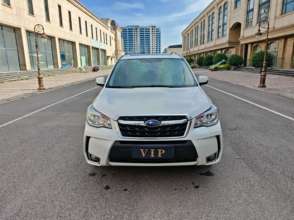 Subaru Forester 2017 — фото 2