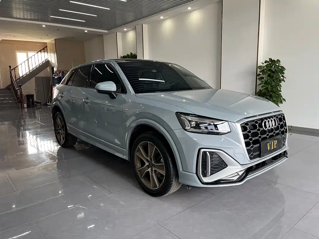 Audi Q2L 2022