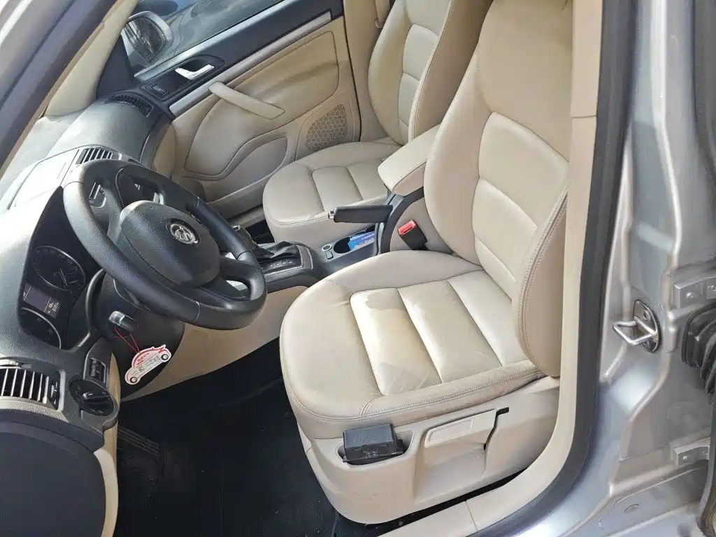 Skoda Octavia 2015 — фото 12