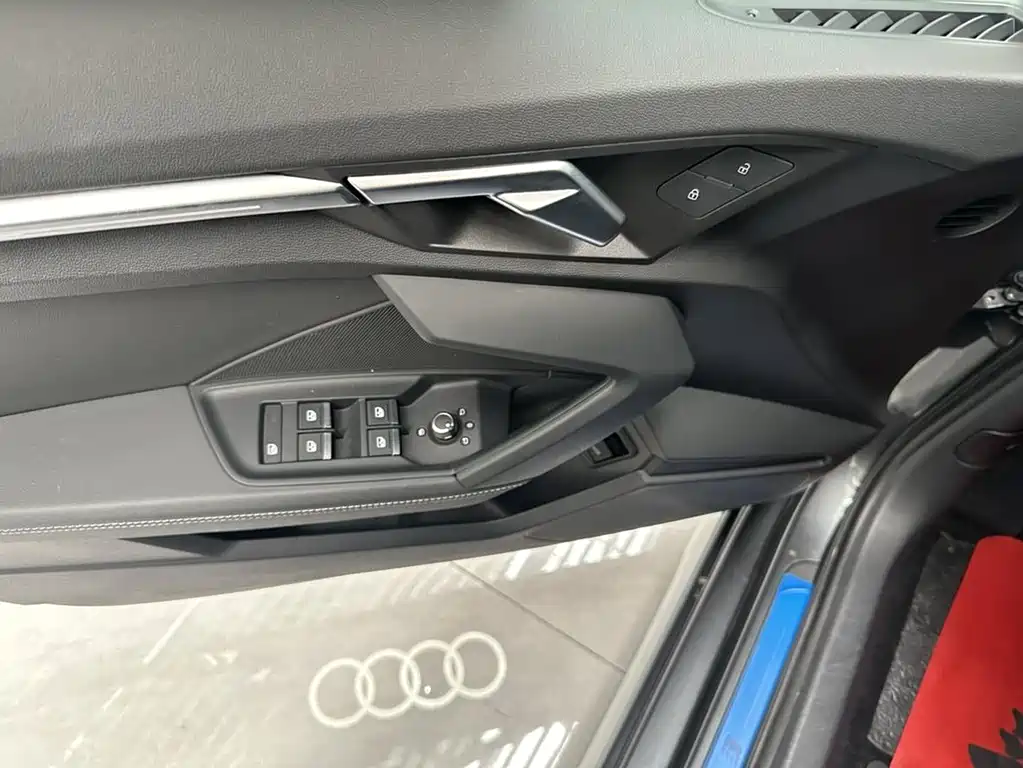 Audi A3 2024 — фото 4