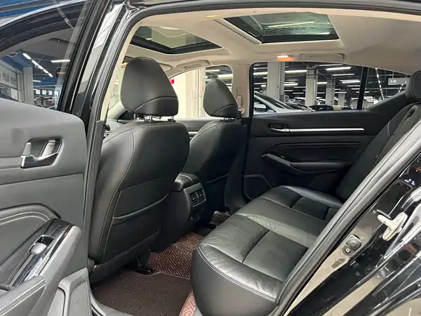 Nissan Teana 2020