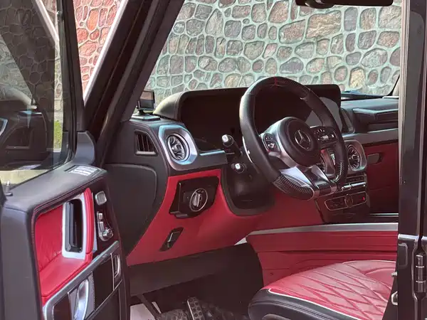 Mercedes-Benz G-Class 2011