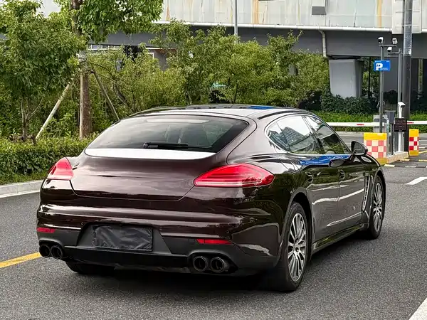 Porsche Panamera 2015