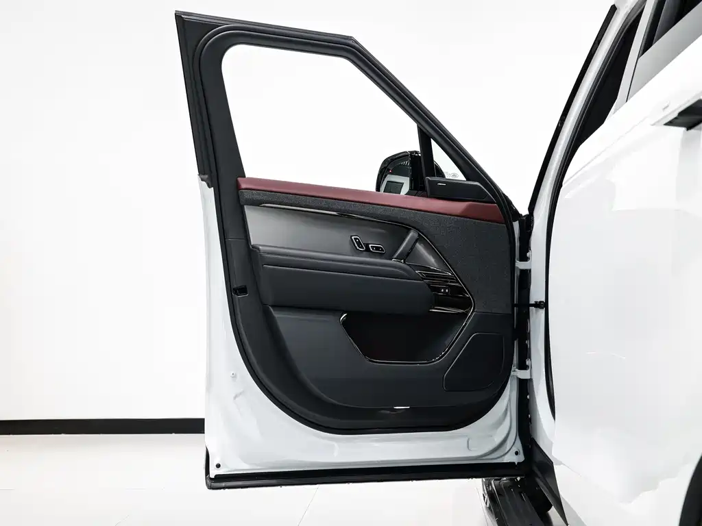 Land Rover Sport 2026 — фото 14