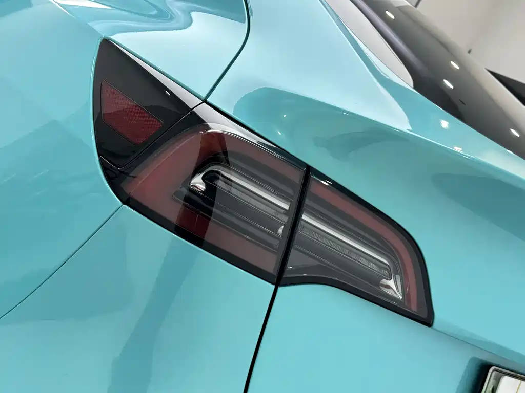 Tesla Model Y 2023 — фото 21