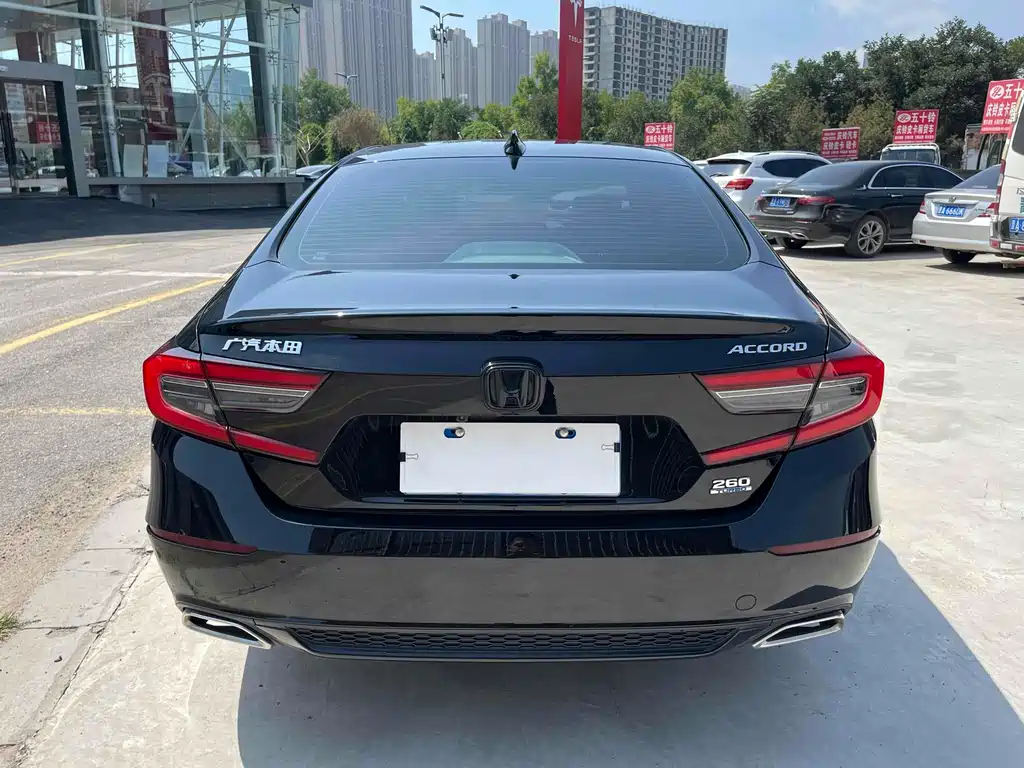 Honda Accord 2023 — фото 18