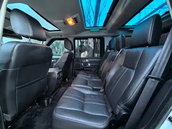 Land Rover Discovery 2016