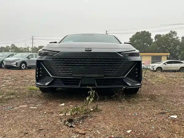 Changan UNI-V 2024