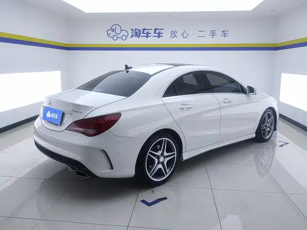 Mercedes-Benz CLA 2015
