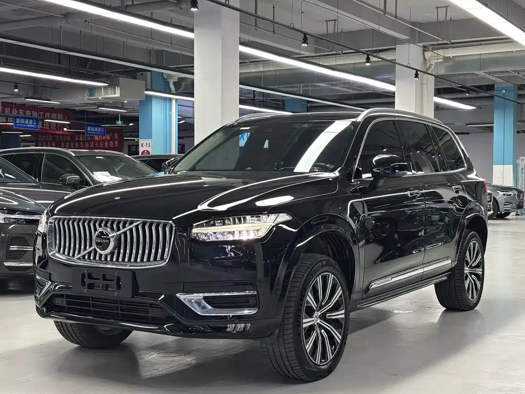 Volvo XC90 2020 — фото 1