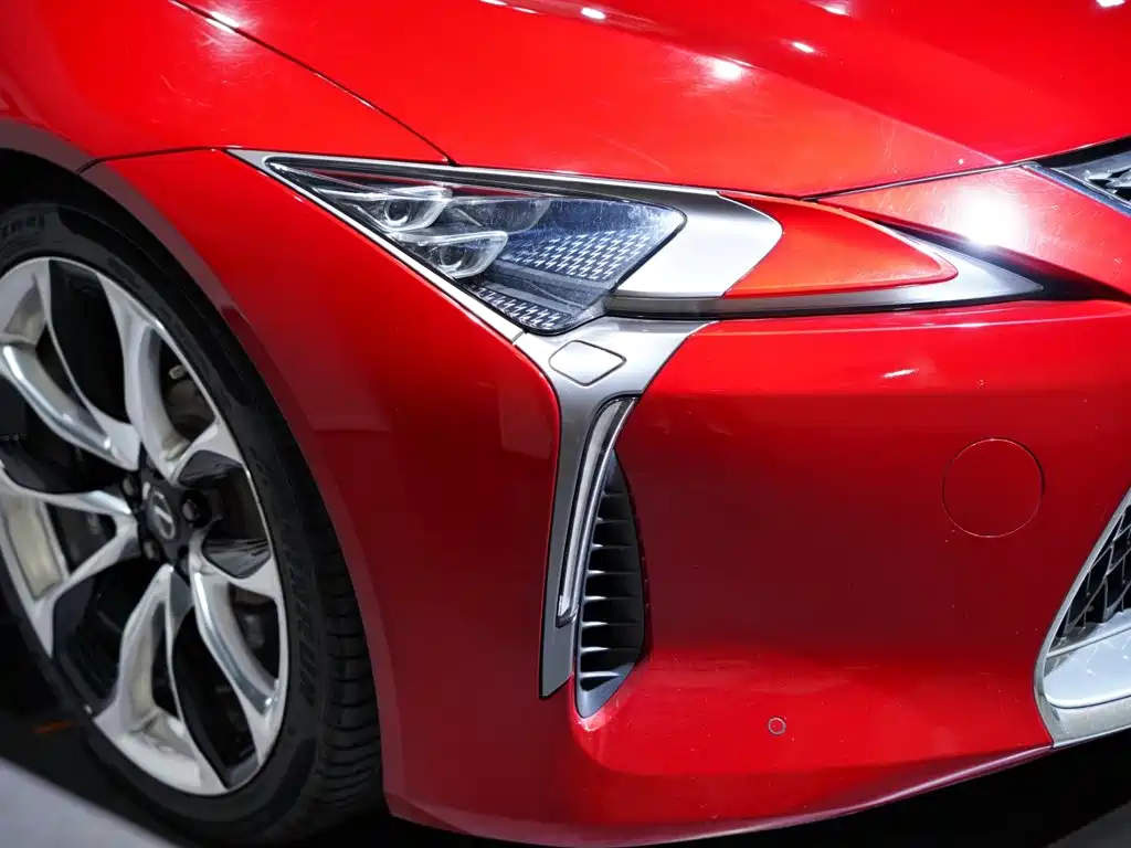 Lexus LC 2018 — фото 50